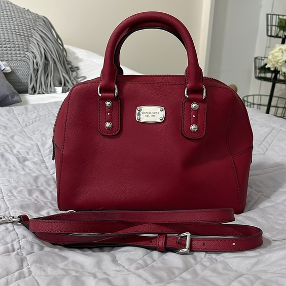 Michael Kors Saffiano Small
Satchel in Dark Cherry Red - Picture 7 of 7